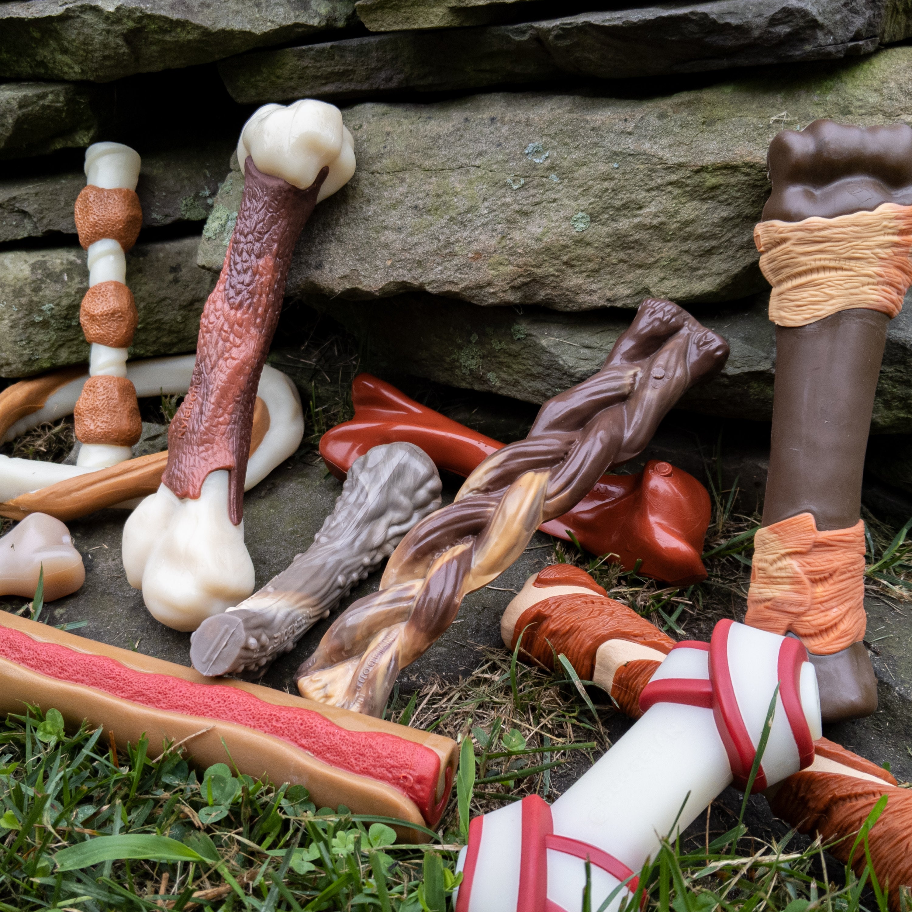 Nylabone Power Chew Femur Dog Bone Alternative Beef, 1ea/Large/Giant Up To 50 Lbs. 1 ct