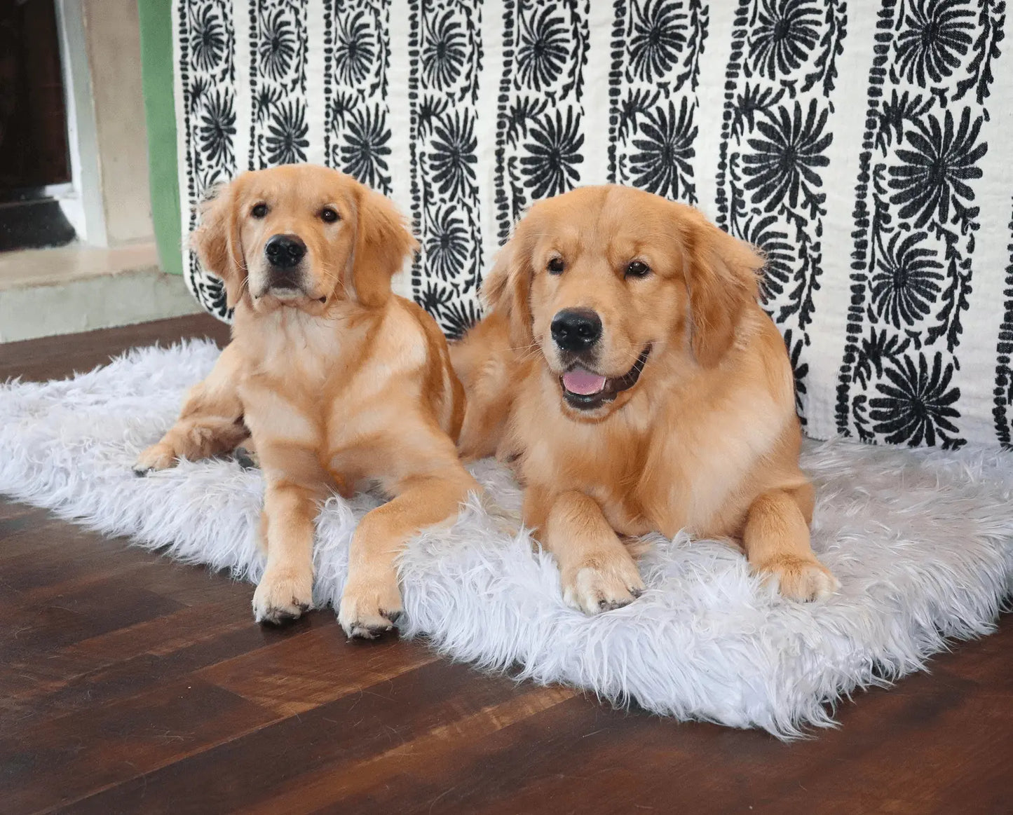 PupRug by Paw.com™ Faux Fur Orthopedic Dog Bed - Rectangle Grey Paw.com