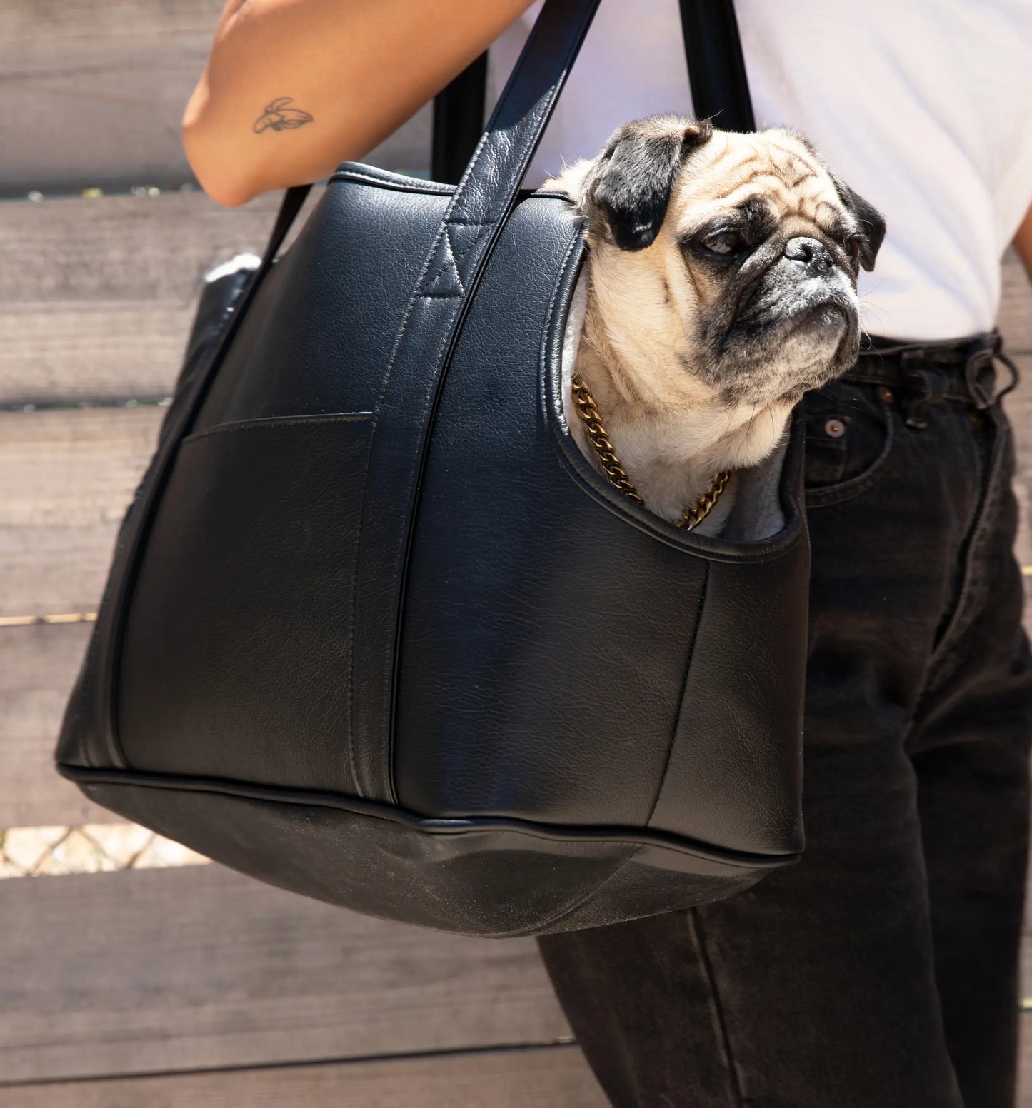 PupTote™ 3-in-1 Faux Leather Dog Carrier Bag - Black Paw.com