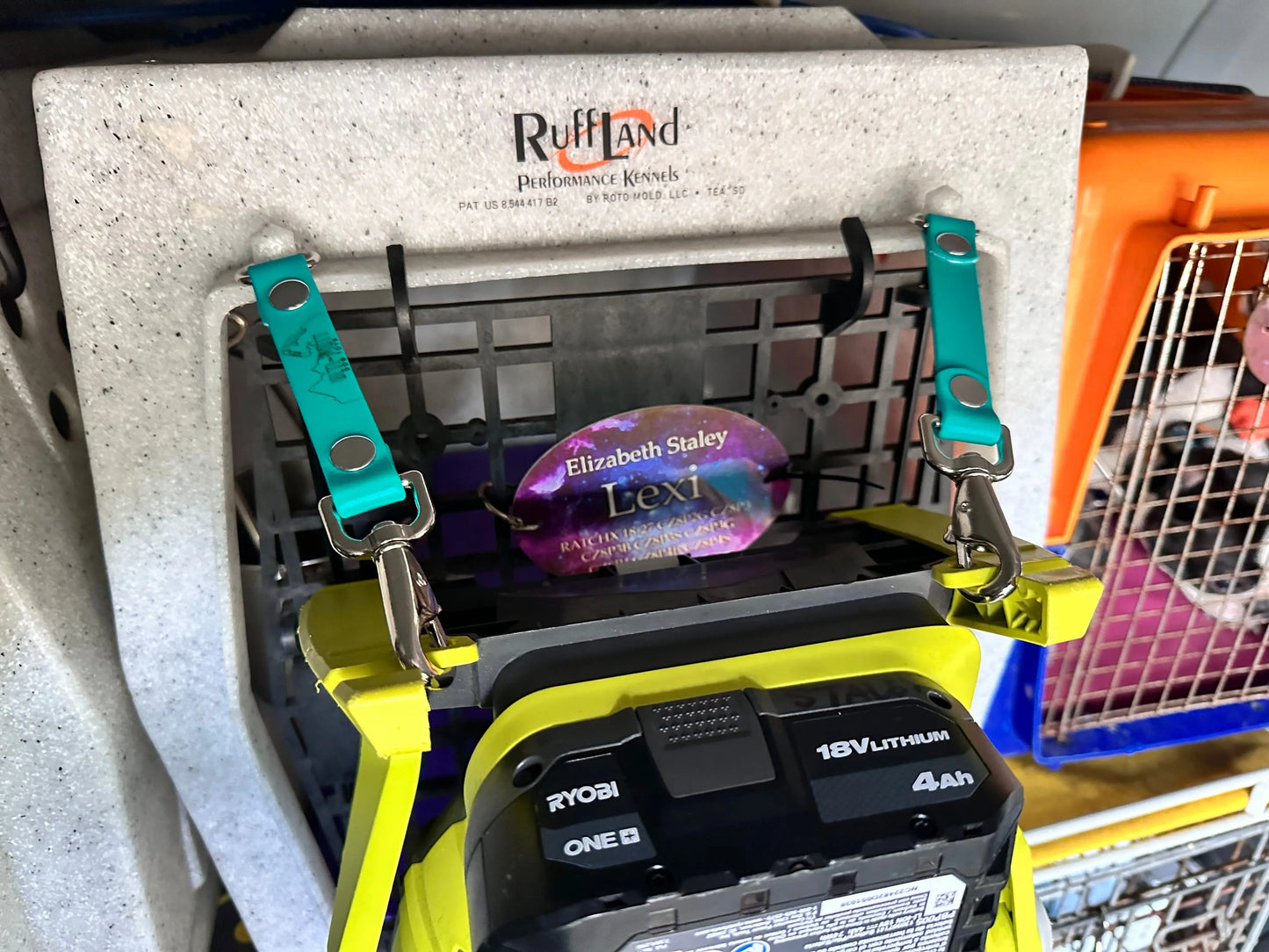 Fan Strap (Plastic Crate) Ulti-Mutt Toys