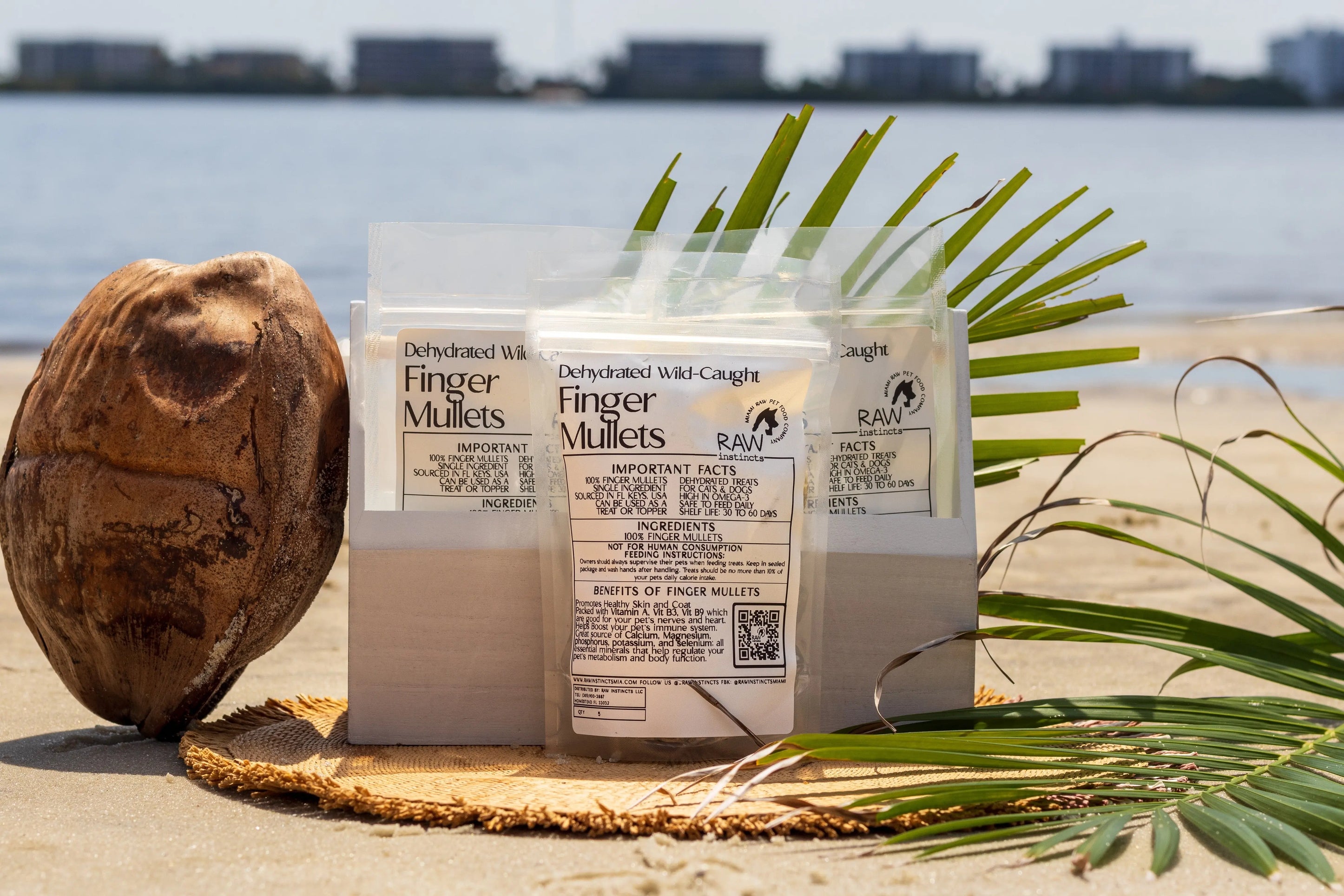 Dehydrated Finger Mullets for Cats & Dogs — 100% Single Ingredient | Raw Instincts | Qty: 5 Fish Raw Instincts