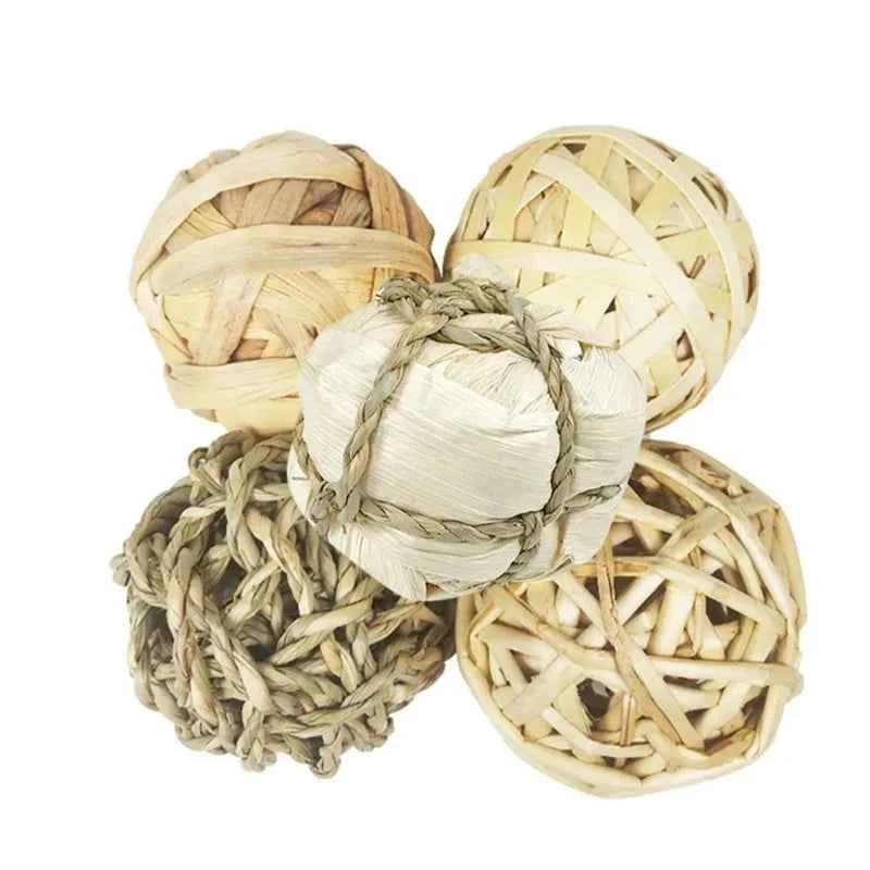 5PCS Rabbit Ball Toys Bunny Treats Toys For Teething Small Animal Chew Toys Grass Ball For Dwarf Hamster Rabbits Guinea Pigs Ger