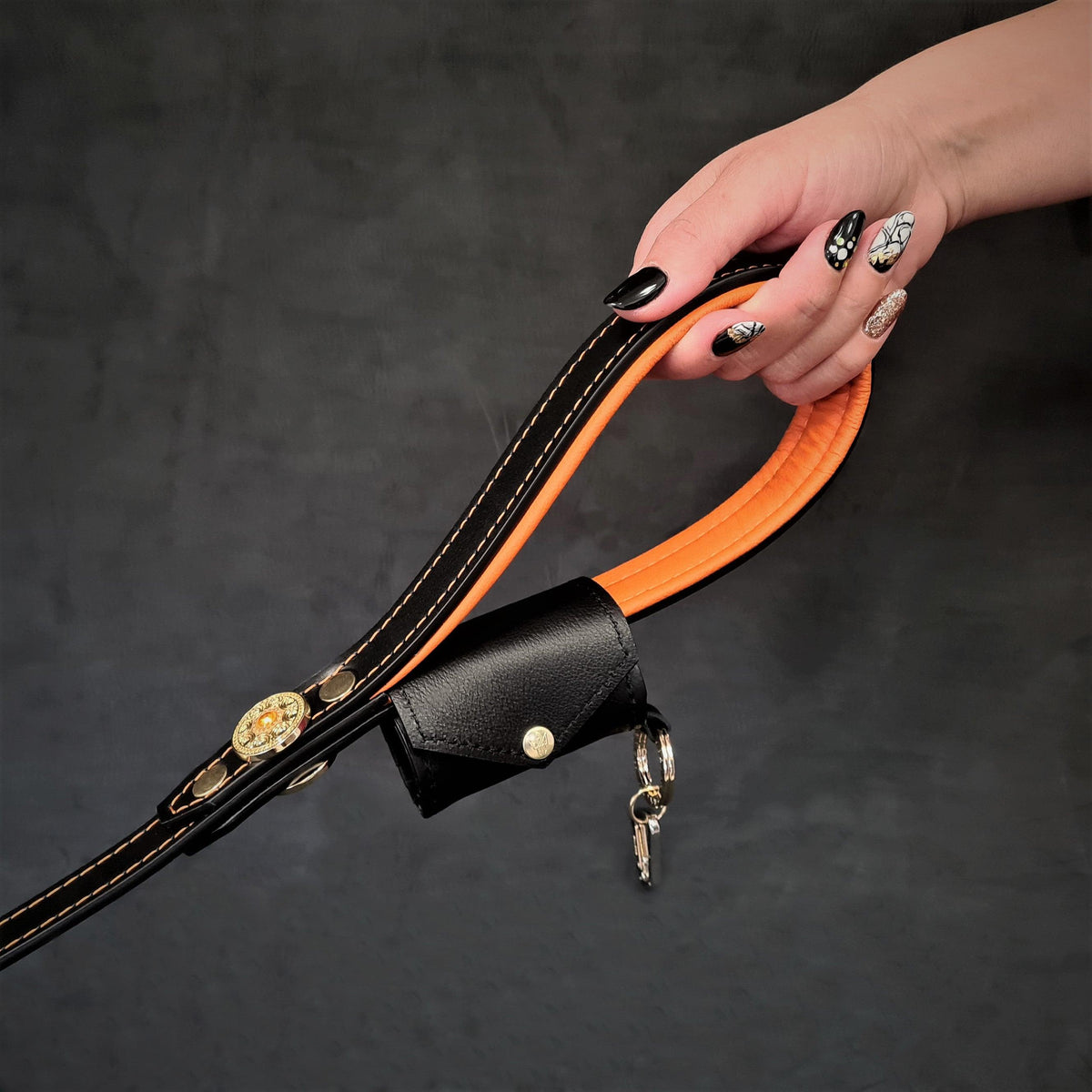 Bestia Leather Poop Bag Holder