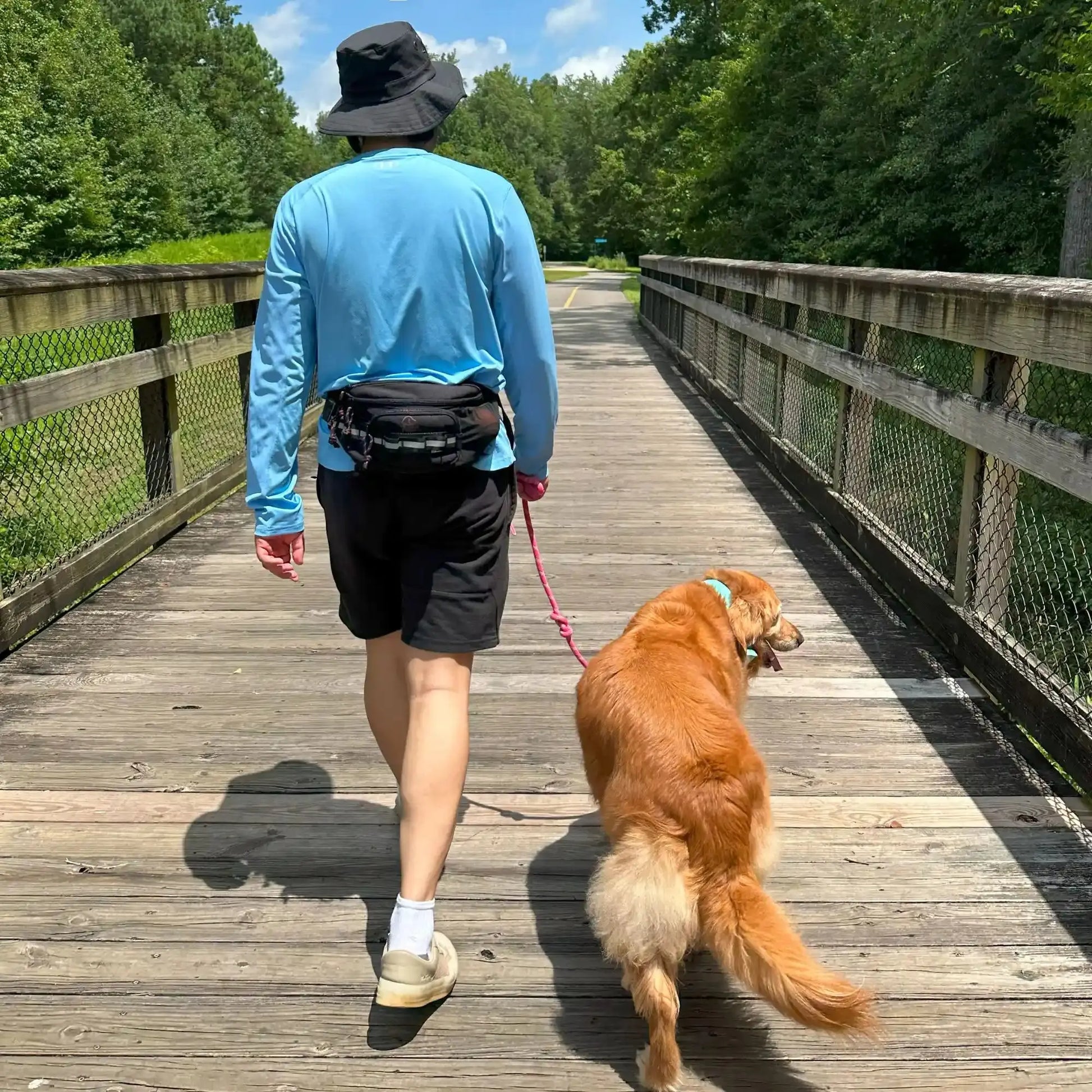 Walk'n Wag Hip Pack WOOFESSENTIAL
