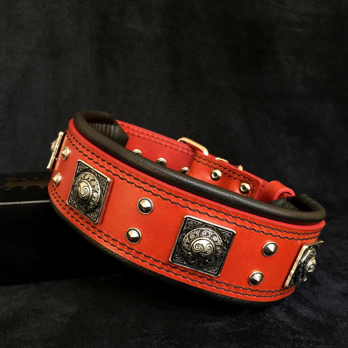 Bestia Eros 2.5" Leather Dog Collar – Red