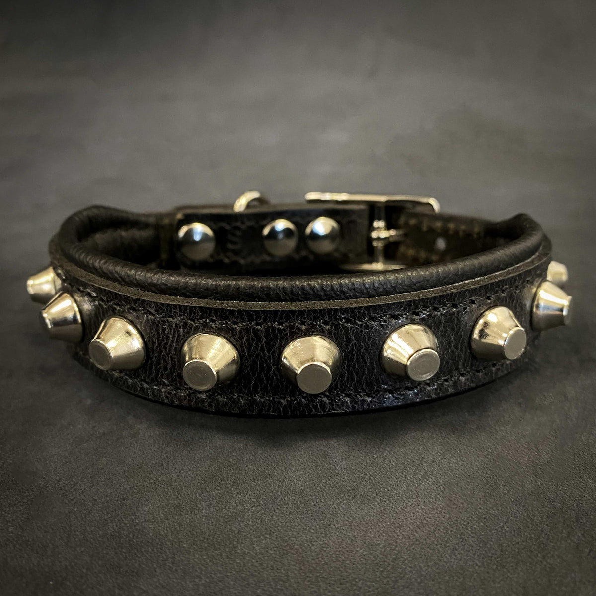 Bestia Rock Leather Dog Collar