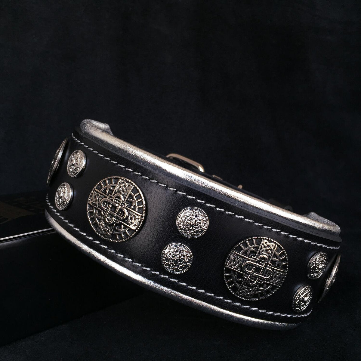 Bestia Hektor Leather Dog Collar