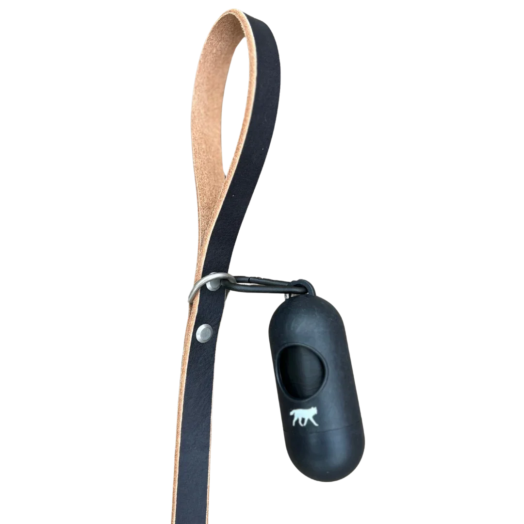 bamboo poop bag dispenser + compostable roll by rōmng