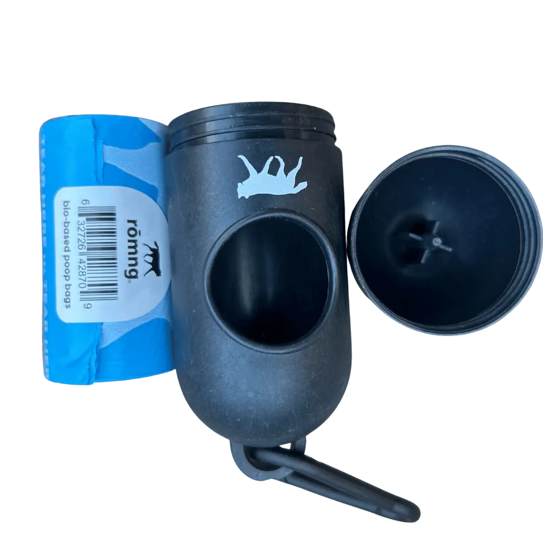 bio-based dog poop bags + bamboo dispenser rōmng