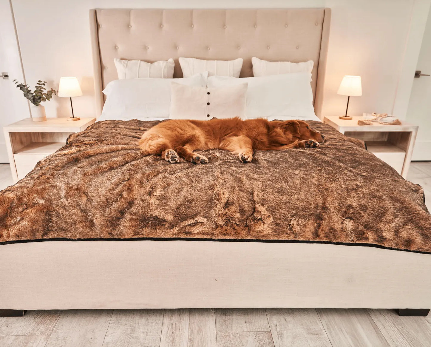 PupProtector™ Summer Short Fur Waterproof Throw Blanket - Sable Tan Paw.com
