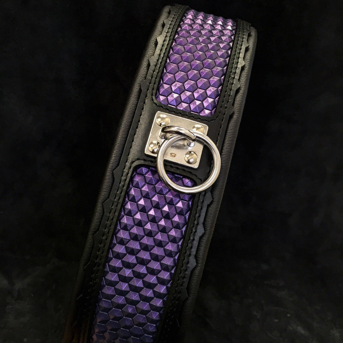 Bestia Hexagon Leather Dog Collar – Limited Edition