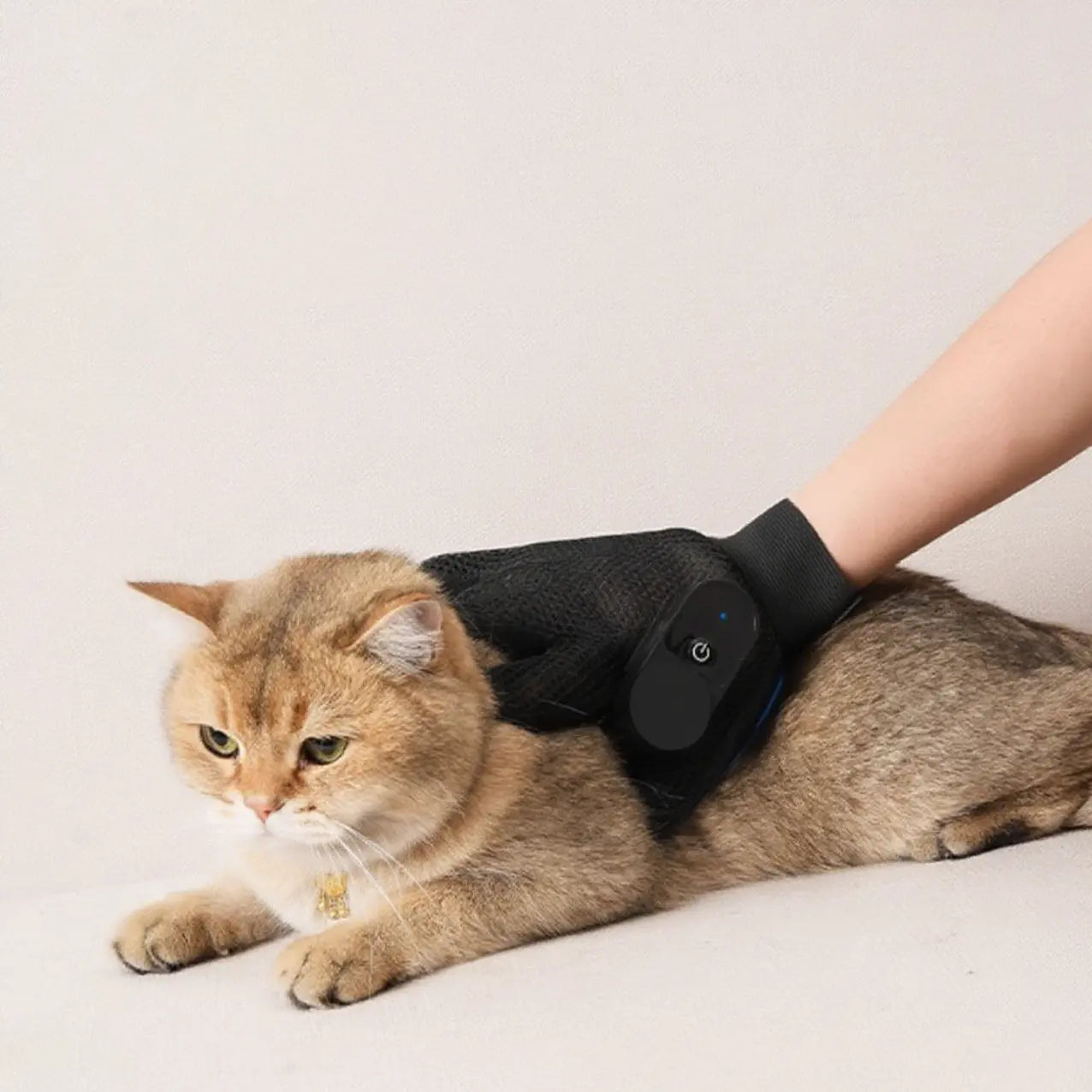 Milou & Lumi Pet Grooming Spray Glove for Hair Removal and Massage