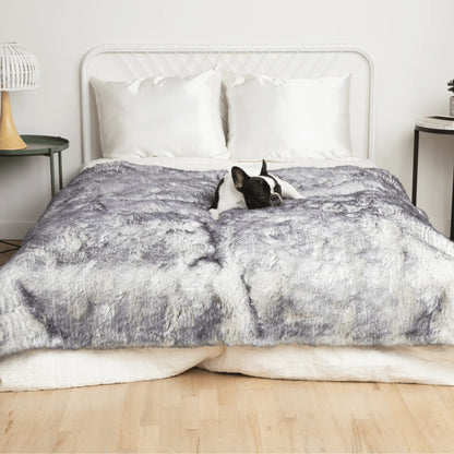 PupProtector™ Luxe Waterproof Faux Fur Blanket - Ultra Plush Arctic Fox Paw.com