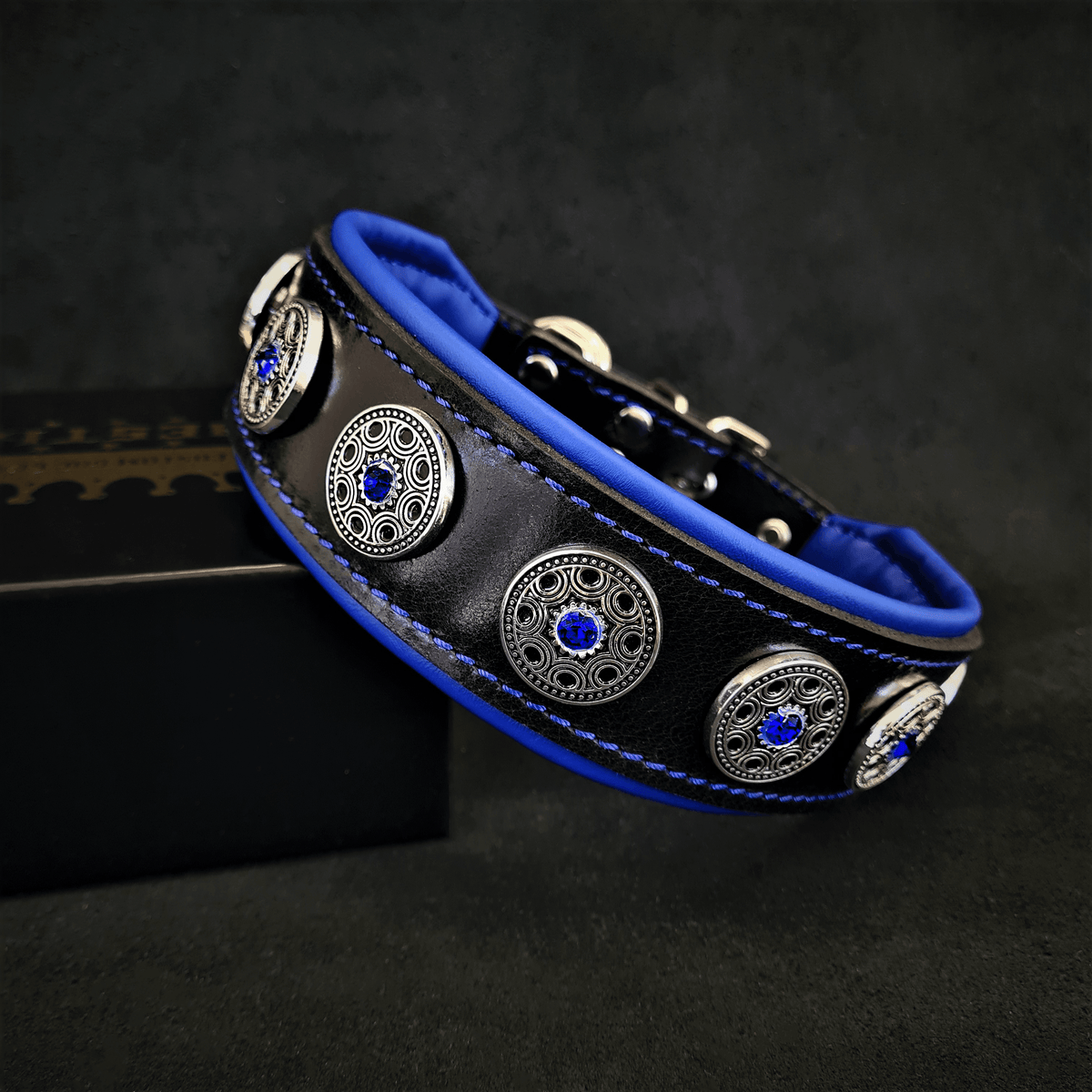 Bestia Bijou Leather Dog Collar – Black & Blue