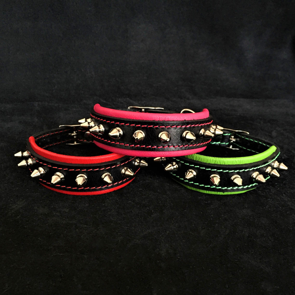 Bestia Spiky Leather Dog Collar