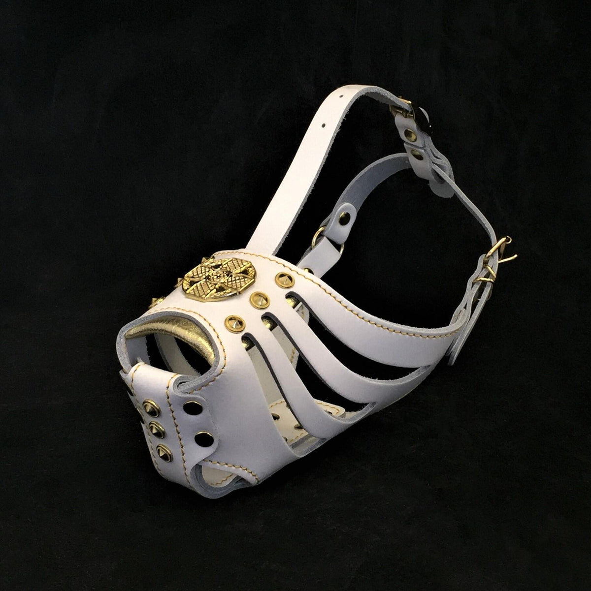 Bestia Maximus Leather Basket Muzzle – White & Gold