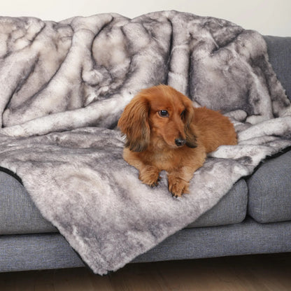 PupProtector™ Luxe Waterproof Faux Fur Blanket - Ultra Soft Chinchilla Paw.com