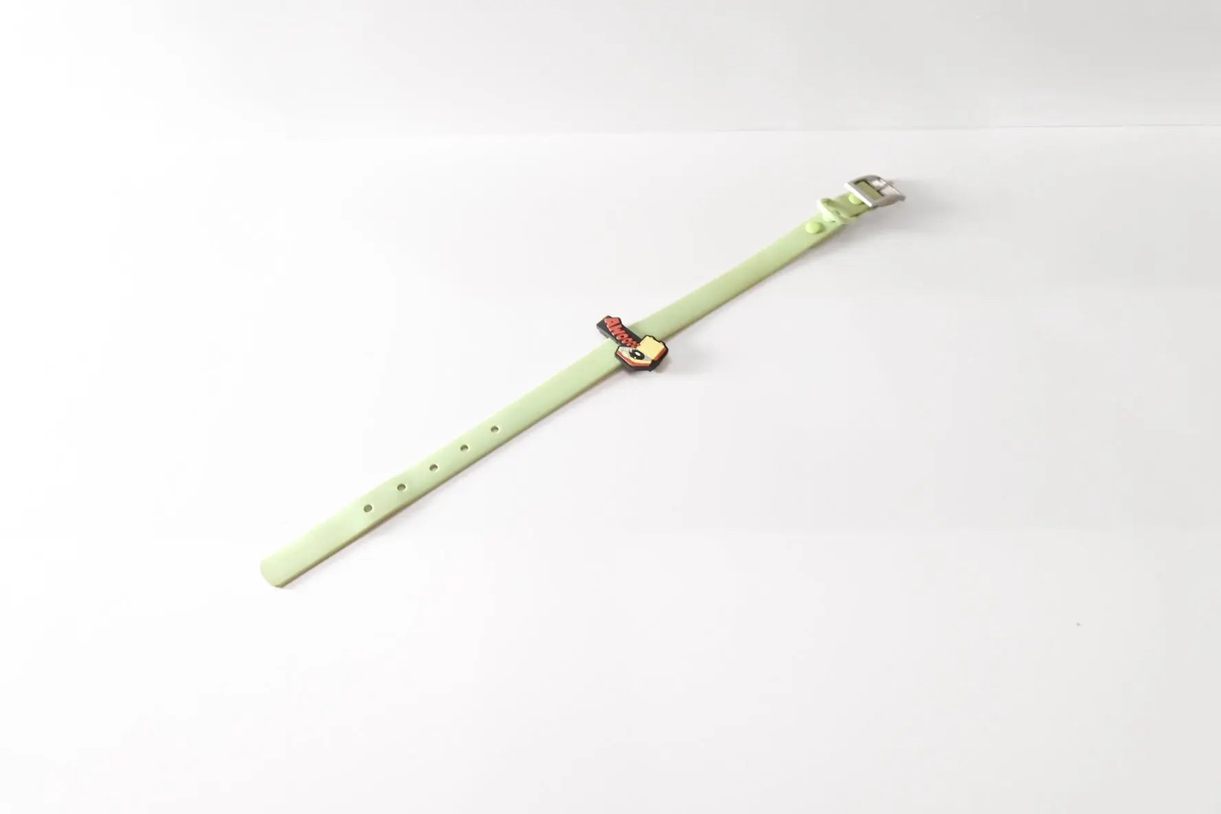 Collar & Leash Tabs