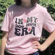 "Dog Mom Era" T-shirt | Paw-fect Gift for Dog Moms