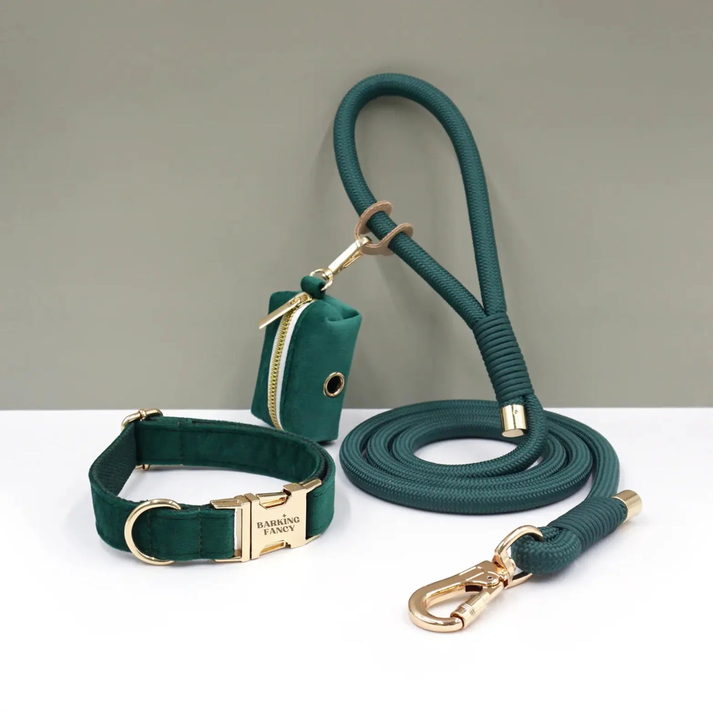 Velvet Holiday Walk Set - Fir Barking Fancy