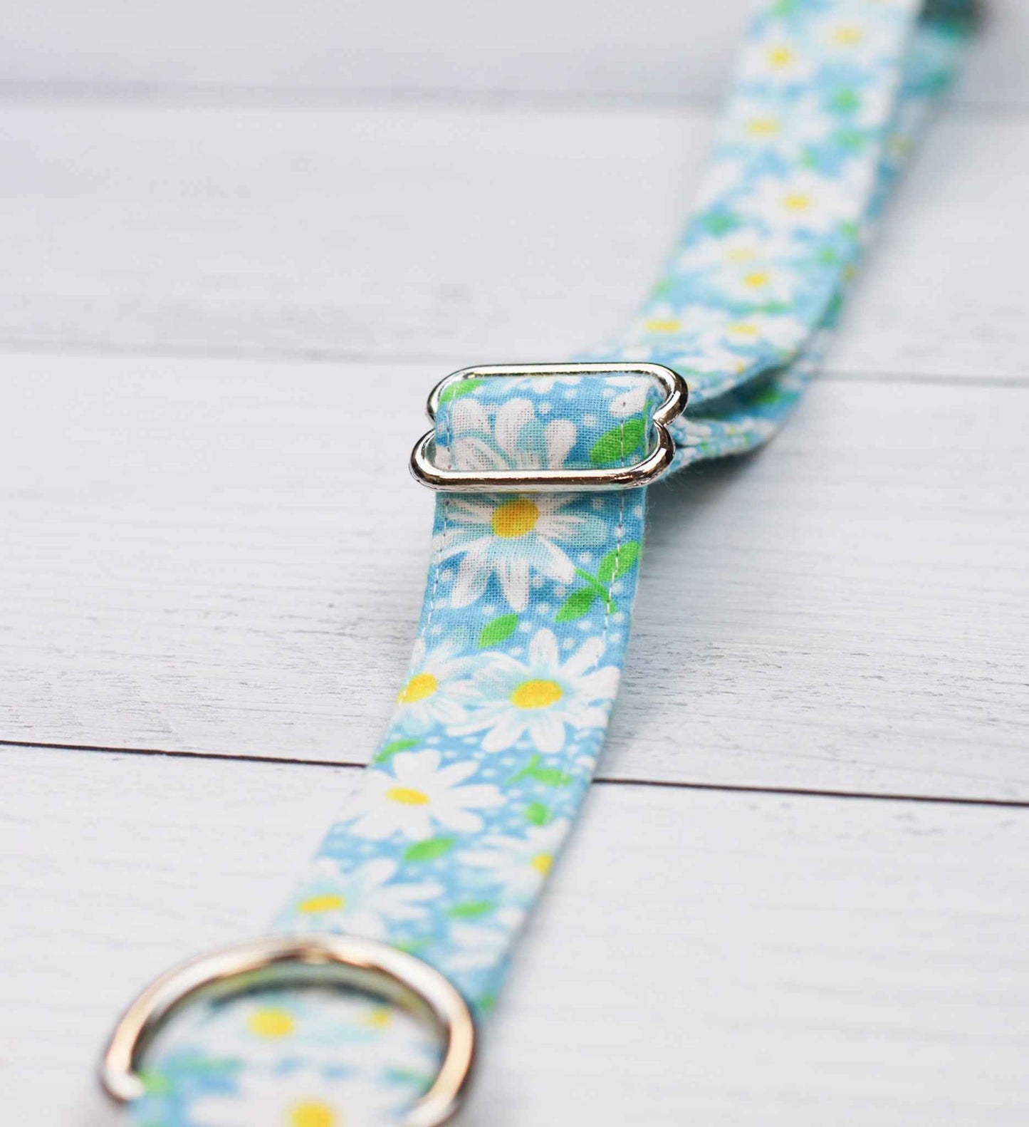 Daisy Chain Collar