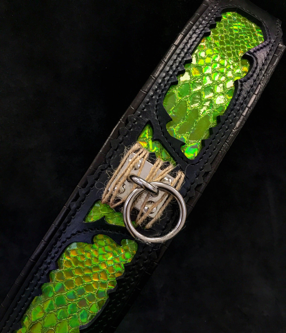 Bestia Venom Leather Dog Collar