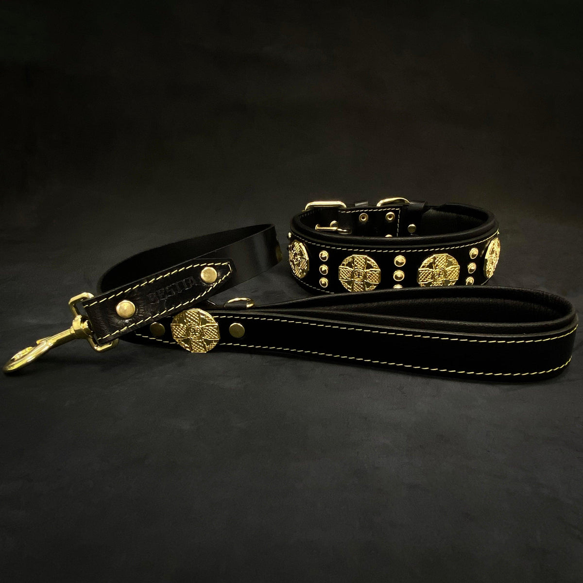 Bestia Maximus 2.5" Leather Dog Collar – Black & Gold