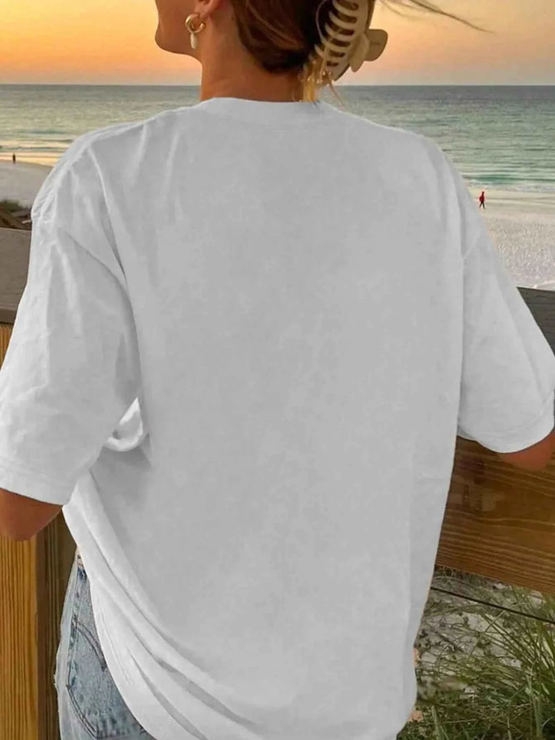 Dachshund and letter print short-sleeved T-shirt Casual and versatile style Suitable for summer daily wear and going out
