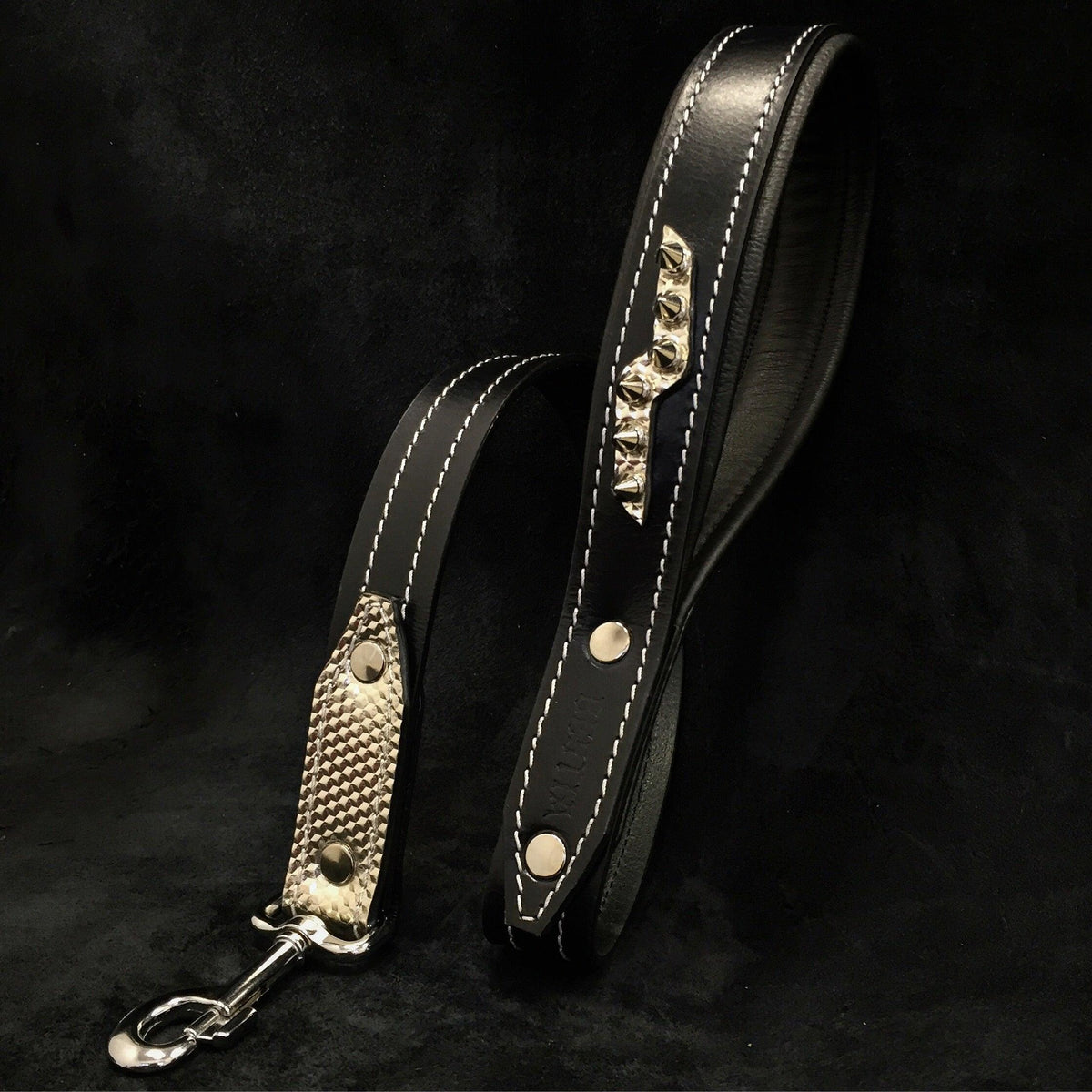 Bestia Platinum Leather Dog Leash