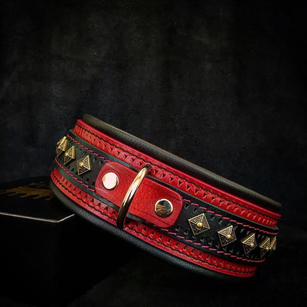 Bestia Balteus Leather Dog Collar – Red