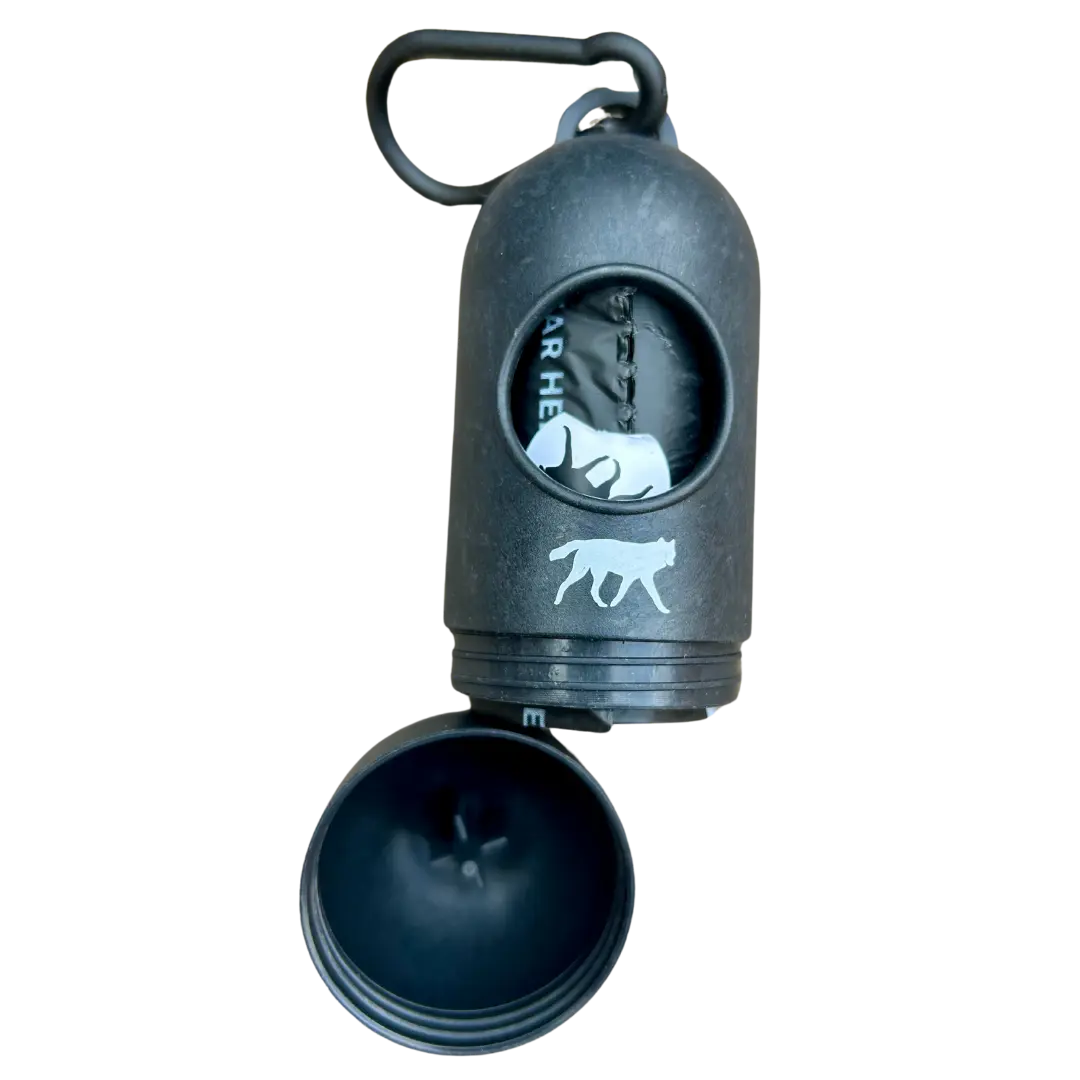 bamboo poop bag dispenser + compostable roll rōmng