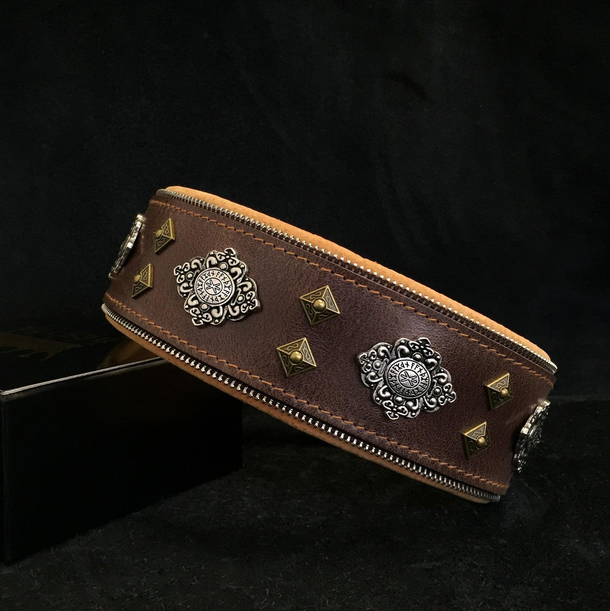 Bestia Aztec Leather Dog Collar – Brown