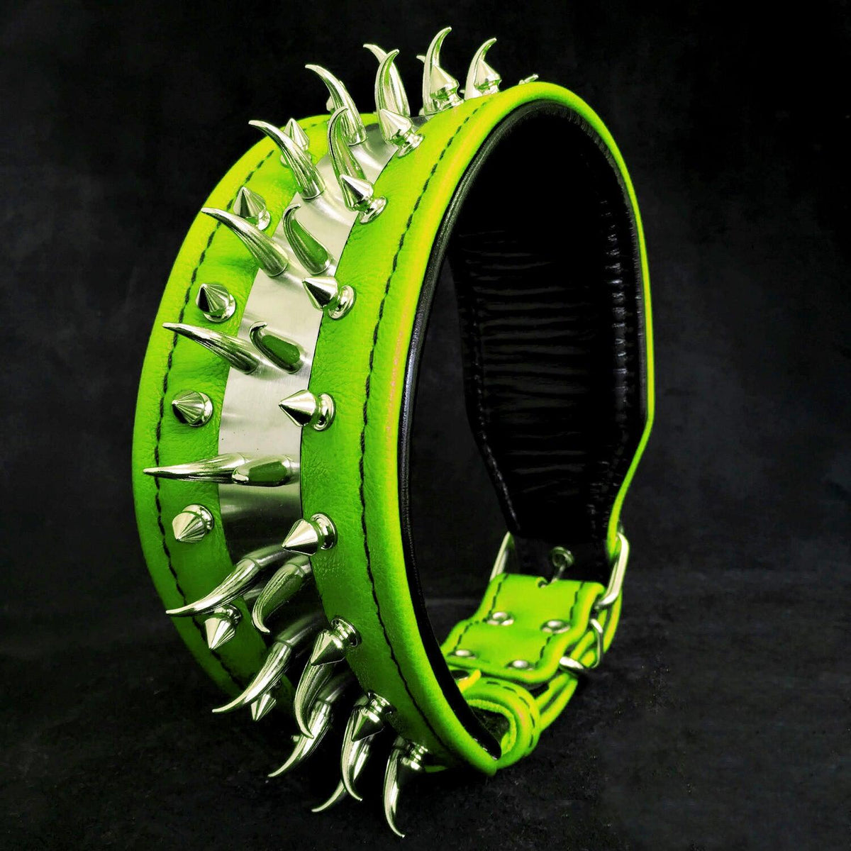 Bestia Predator Leather Dog Collar – Green