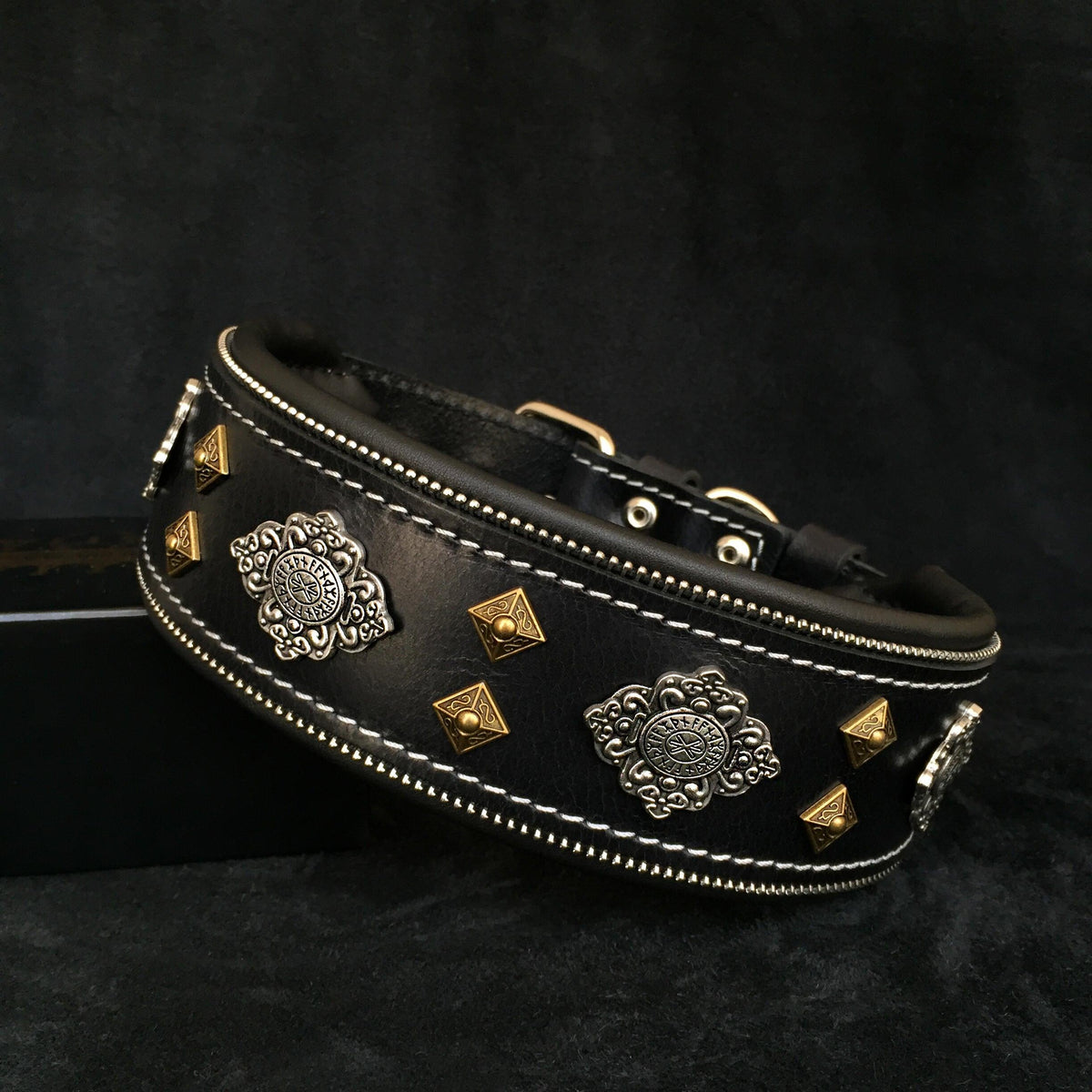 Bestia Aztec Leather Dog Collar – Black