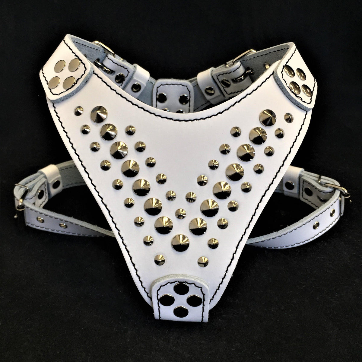 Bestia Star Leather Dog Harness – Small–Medium Dogs