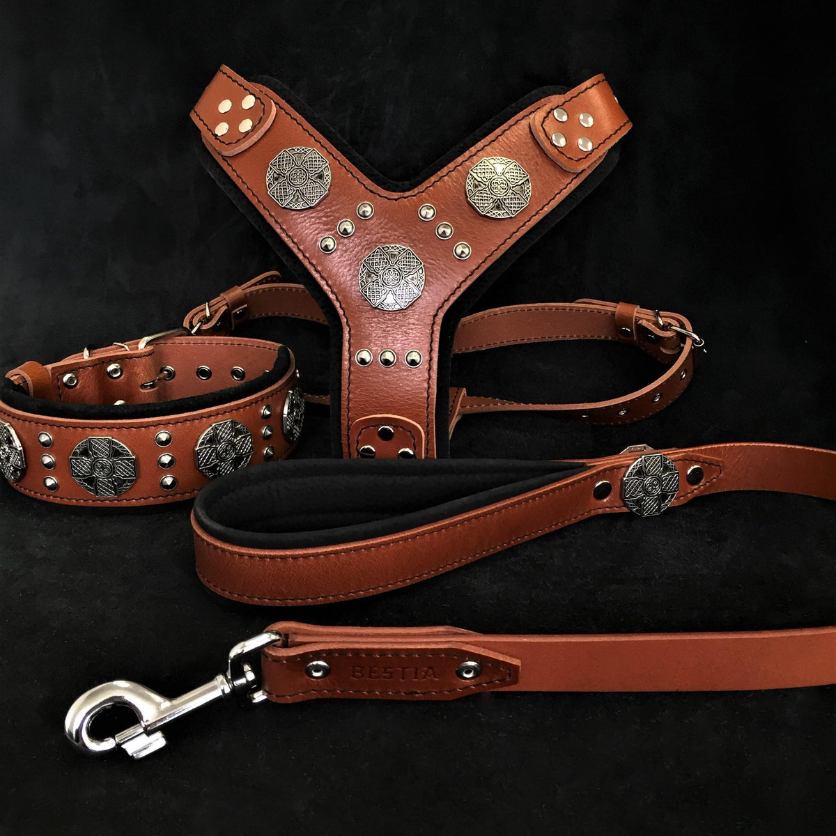 Bestia Maximus Silver Leather Harness, Collar & Leash Set – Brown, Large Breeds