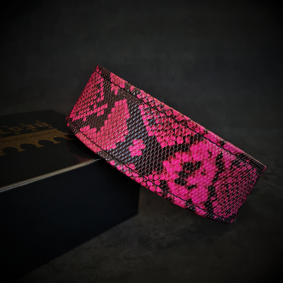 Bestia Rock Python Leather Dog Collar – Pink