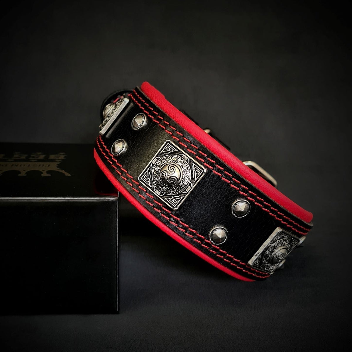 Bestia Eros 2" Leather Dog Collar